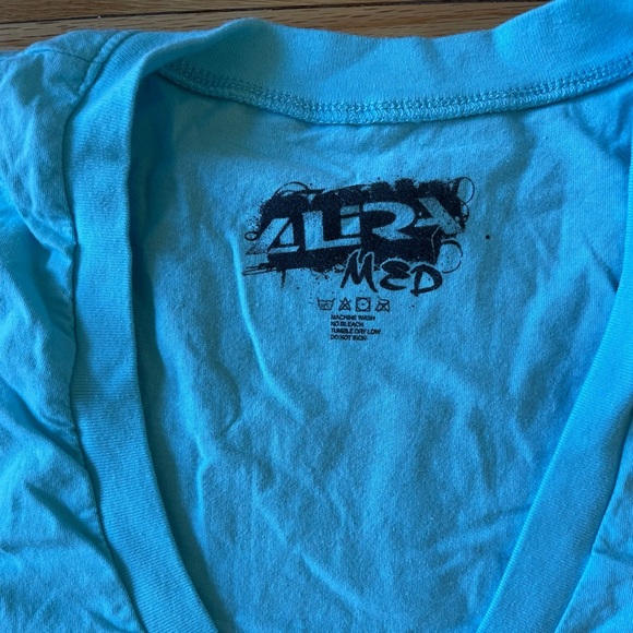 NWOT Lira shirt - Picture 3 of 3